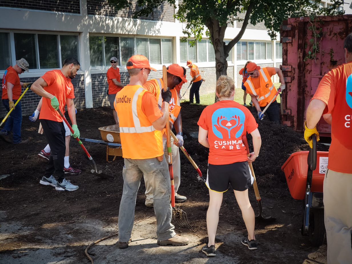 CommunityCare meets Cushman Cares: Atlanta teams partner with Cushman & Wakefield to enhance local shelter